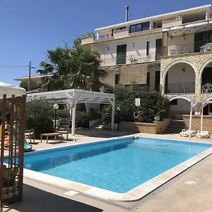Ceni: Seaside With Pool And Garden Italy